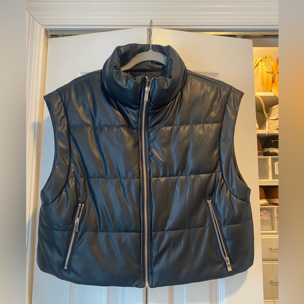 Zara Cropped Leather Puffer Vest
